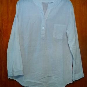 Nice light weight XL blouse. Runs small.